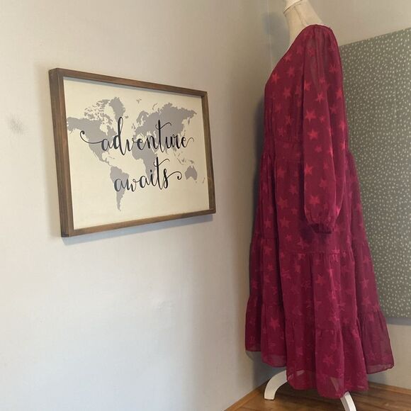 Torrid Maroon Midi Clip Dot Star Patterned Chiffon Tiered Pocketed Dress Size 2 - Picture 4 of 8